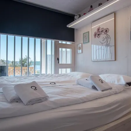 Vila Oikos Buqez - New Villas 2021
