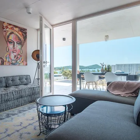 Oikos Buqez - New Villas 2021 Pakostane