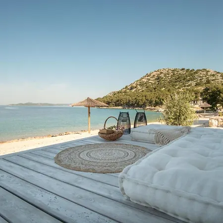 Oikos Buqez - New Villas 2021 *
