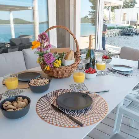 Oikos Buqez - New Villas 2021 *
